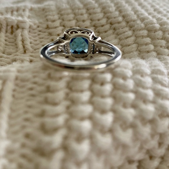 Masterpiece Sterling Silver Blue Topaz & Lab White Sapphire Halo Ring Size 7 - Picture 5 of 17